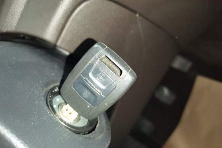 Used Wuling Hongguang V 2022 1.5L Jingqu Version Hydraulic Power Steering LAR
