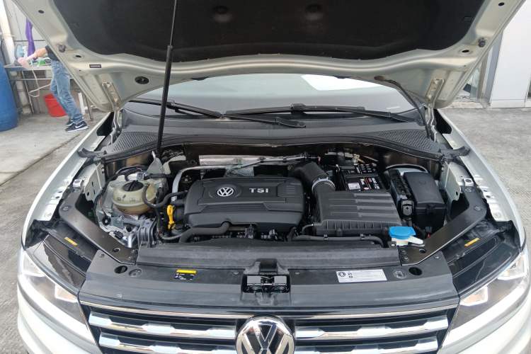 Used Volkswagen Tiguan L 2017 330TSI Automatic Two-Wheel Drive Luxury Edition
