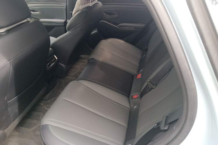 Used BYD Qin L 2025 DM-i Smart Drive 80KM Leading Model