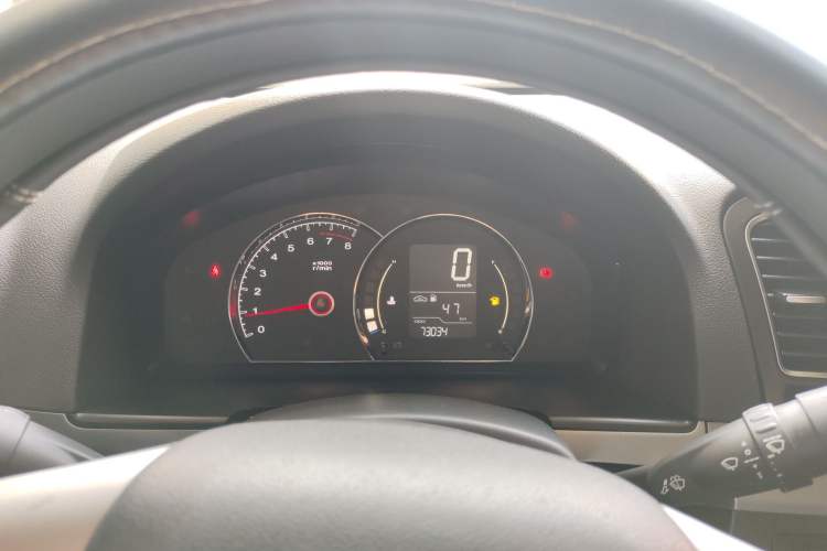 Used Roewe 350 2015 1.5L Manual Luxury Sunroof Edition
