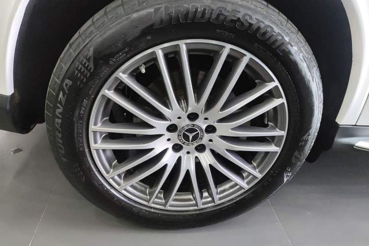 Used Mercedes-Benz GLC 2023 GLC 300 L 4MATIC Dynamic Edition 5-seater