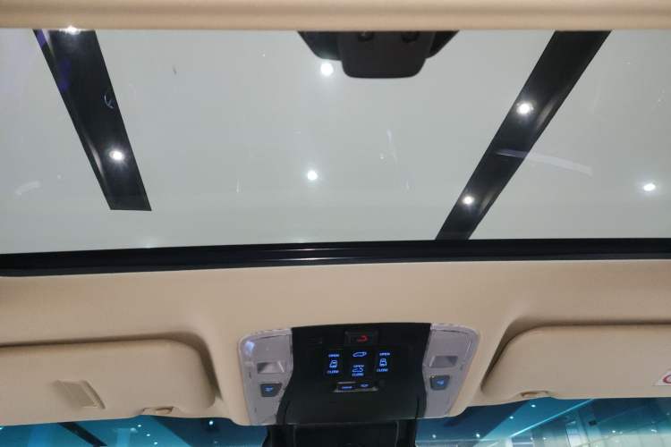 Used Toyota Vellfire 2021 Crown Dual-Engine 2.5L HV Prestige Edition