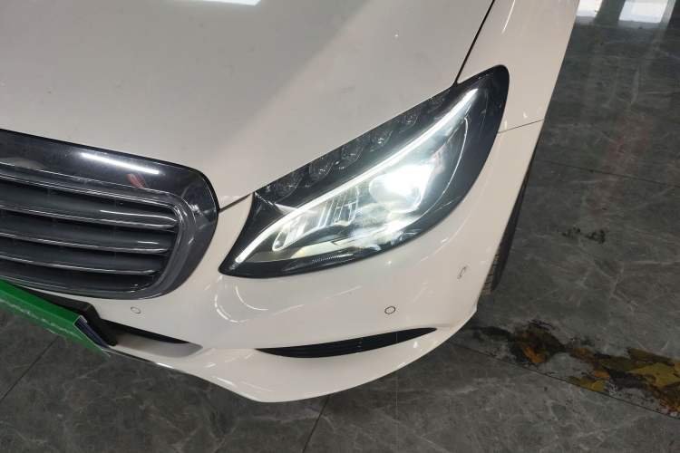 Used Mercedes-Benz C-Class 2017 Facelift C 200 L