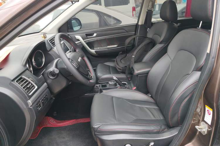 Used Haval H6 2015 Sport Edition 1.5T Automatic Two-Wheel Drive Luxury Model
