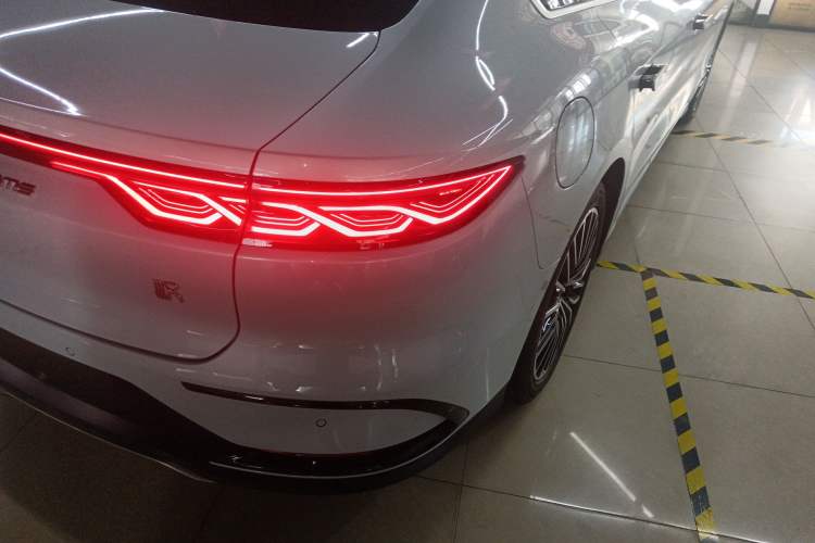 Used BYD Han 2024 EV Glory Edition 506KM Front-Wheel-Drive Premium Model
