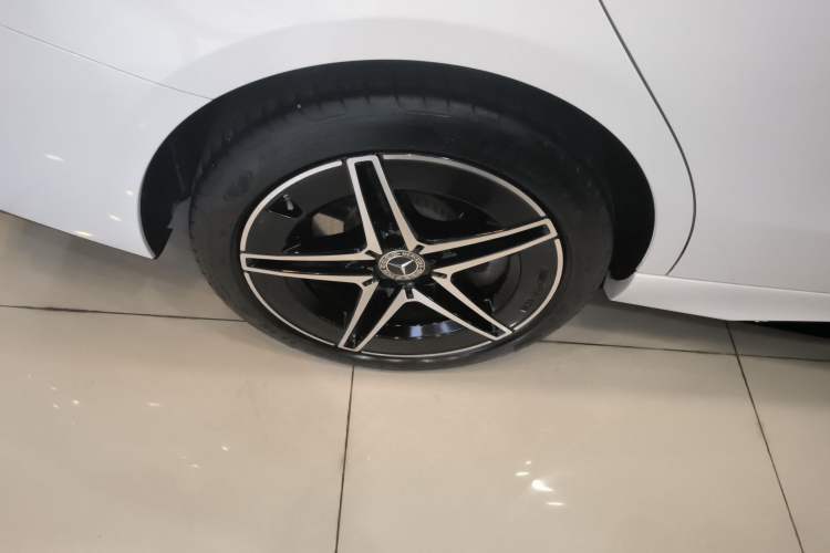 Used Mercedes-Benz C-Class 2023 Restyled C 260 L Night Edition Sports Version