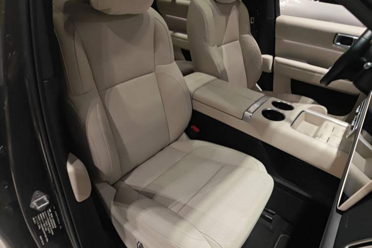 Used Li Auto L6 2024 Pro Model
