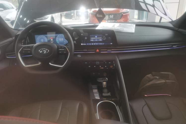 Used Hyundai Elantra 2022 1.5L CVT TOP Flagship Edition
