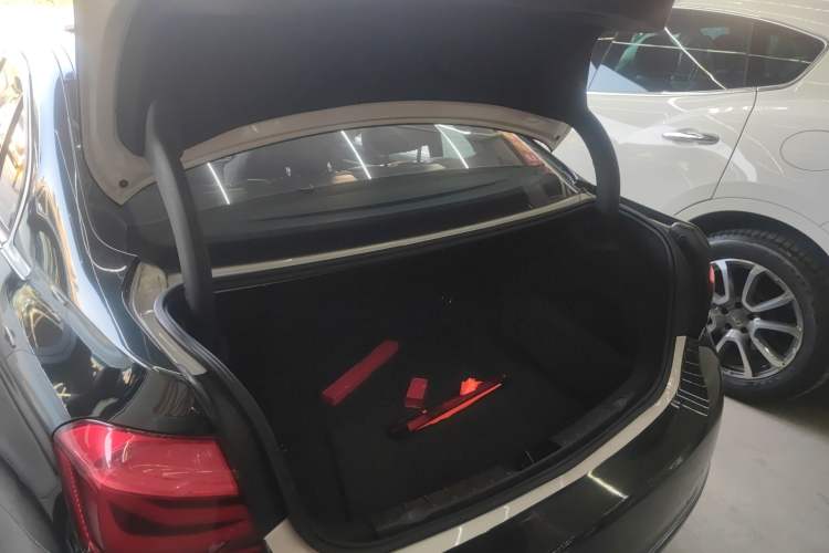 Used BMW 3 Series 2016 320Li Fashion Model