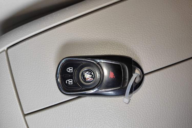 Used Buick GL8 2022 Land Cruiser Executive Class 652T Comfort Model
