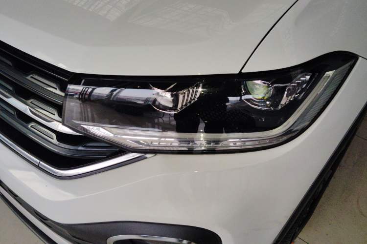 Used Volkswagen Tacqua 2021 200TSI DSG JoyConnect Edition
