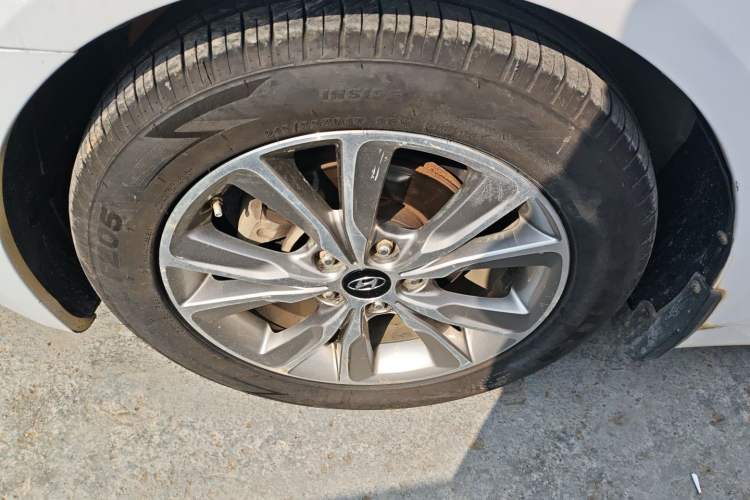 Used Hyundai Sonata 2014 2.0L Automatic Luxury Edition