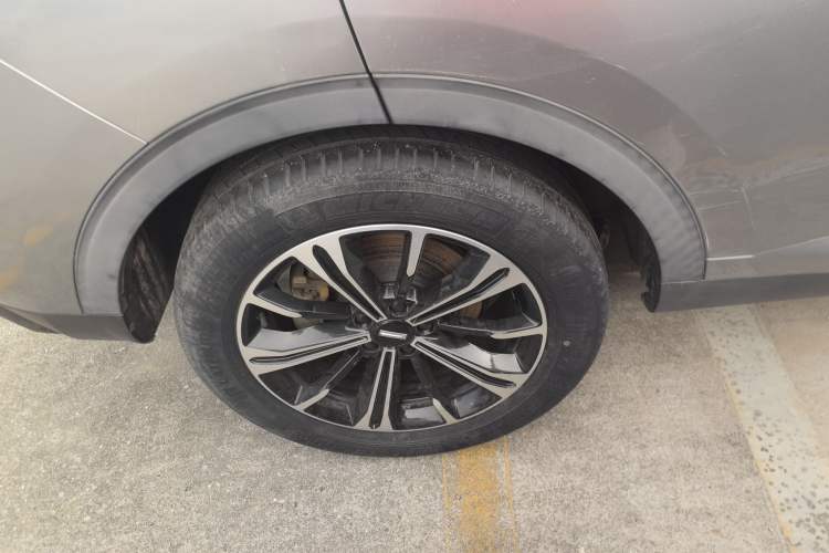 Used Wey VV6 2020 2.0T Two-Wheel Drive Smart Enjoyment+
