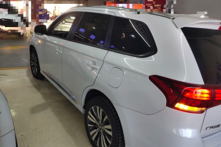 Used Mitsubishi Outlander 2021 Revised Version 2.0L Two-Wheel Drive Comfort Edition 5 Seats
