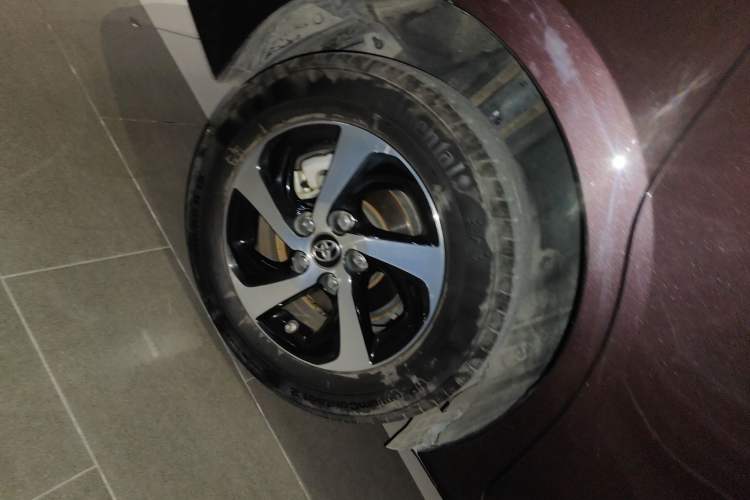 Used Toyota Levin 2017 Revised Dual-Engine 1.8H GS E-CVT Elite Sunroof Version China V Standard