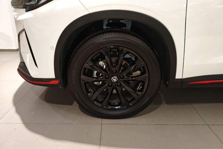 Used Changan X5 PLUS 2024 1.5T DCT ZhiZun Version
