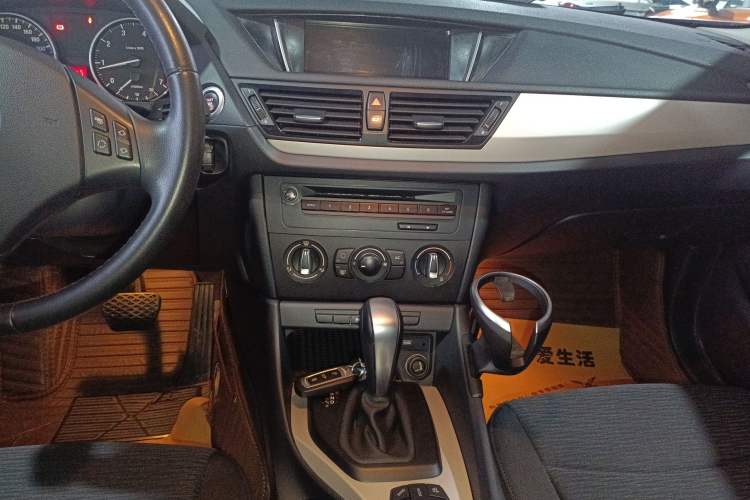 Used BMW X1 2013 sDrive18i Fashion Model
