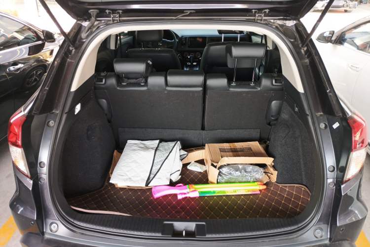 Used Honda Vezel 2020 1.5L CVT Luxury Edition
