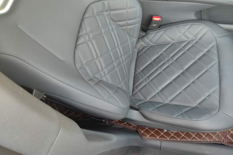 Used  A07 2024 Pure Electric "True Fragrance" Edition 515 Prestige Model