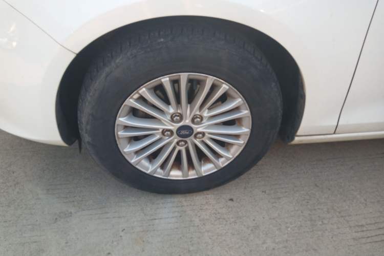 Used Ford Escort 2015 1.5L Automatic Comfort Model
