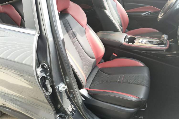 Used Oshan X5 2021 Revised Version 1.5T DCT Luxury Edition
