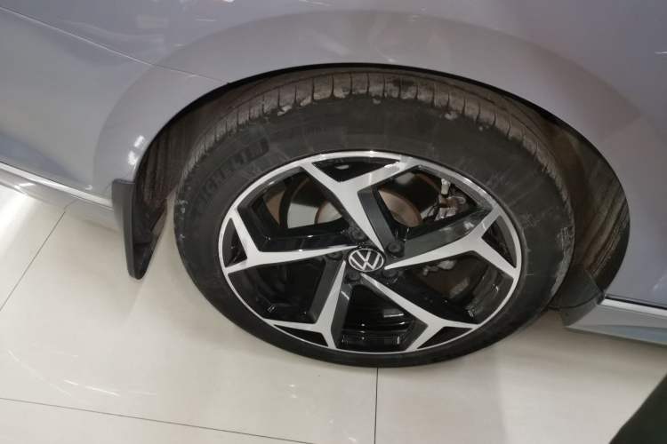 Used Volkswagen Magotan 2023 2 Million Units Commemorative Edition 330TSI DSG Luxury Version
