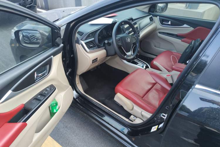 Used Honda Crider 2016 1.8L CVT Luxury Edition
