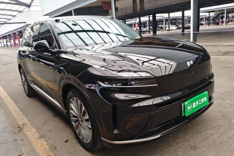 Used ONVO Luxeed L90 2025 Model—Max Six-Seater Version
