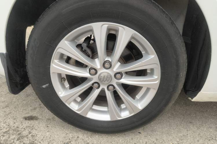 Used Buick GT 2017 15N Manual Entry-Level Trim
