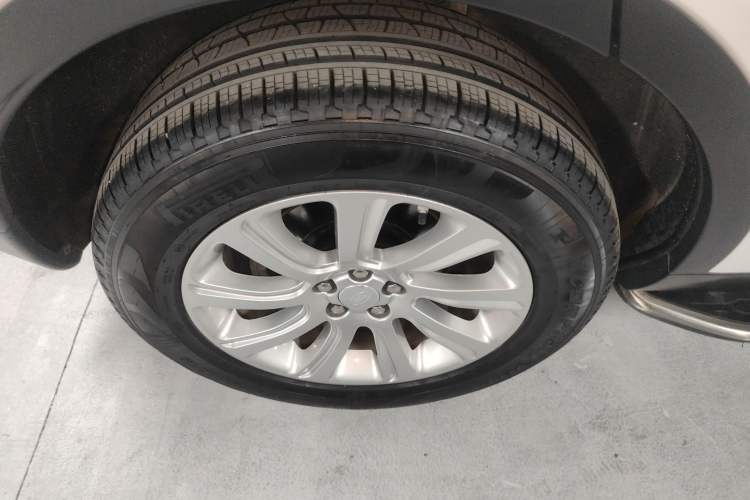 Used Land Rover Discovery Sport 2018 240 PS PURE Edition
