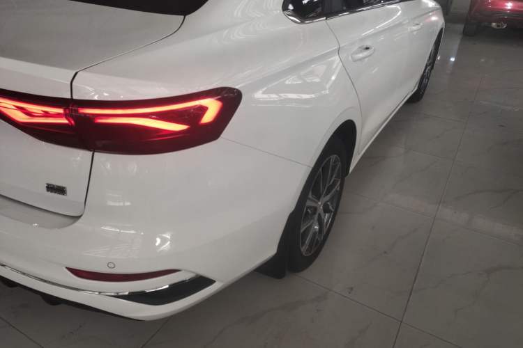 Used Geely Auto Emgrand 2023 4th Generation Champion Edition 1.5L CVT Prestige Model
