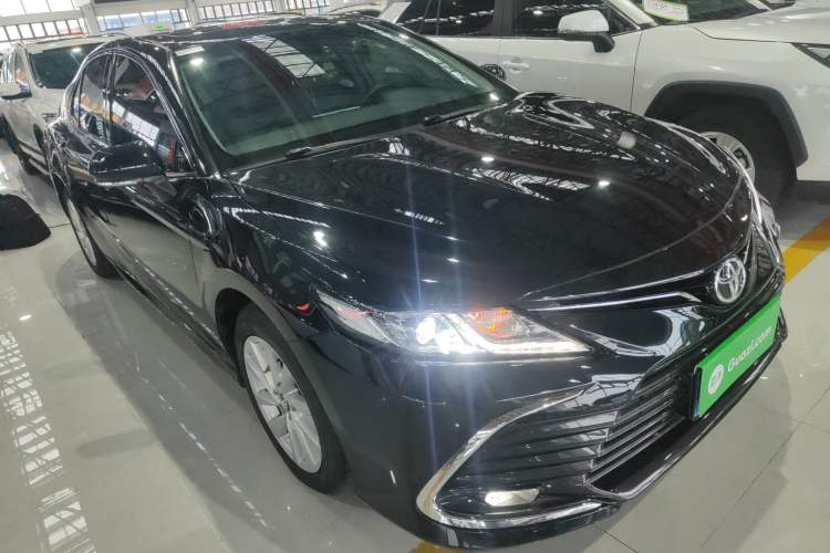 Used Toyota Camry 2022 2.0GVP Premier Edition
