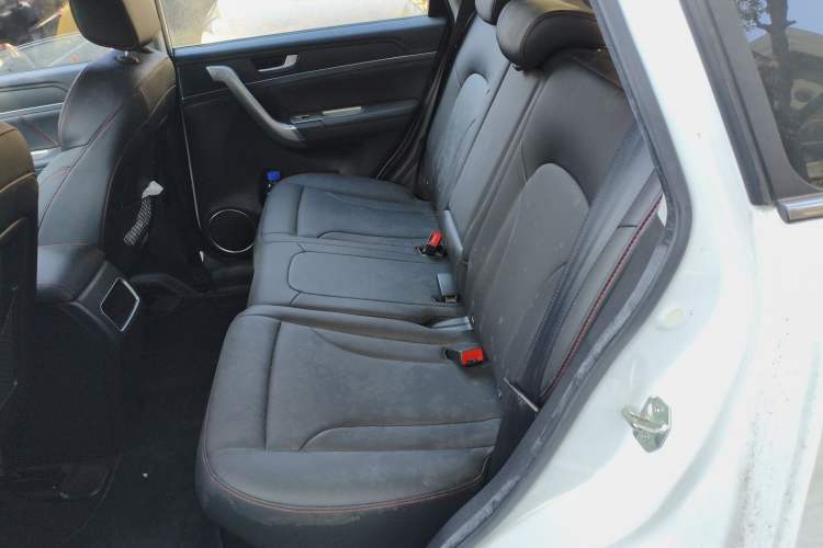 Used Haval H6 2017 Red-Label Sport Edition 1.5T Automatic Two-Wheel Drive Luxury Model
