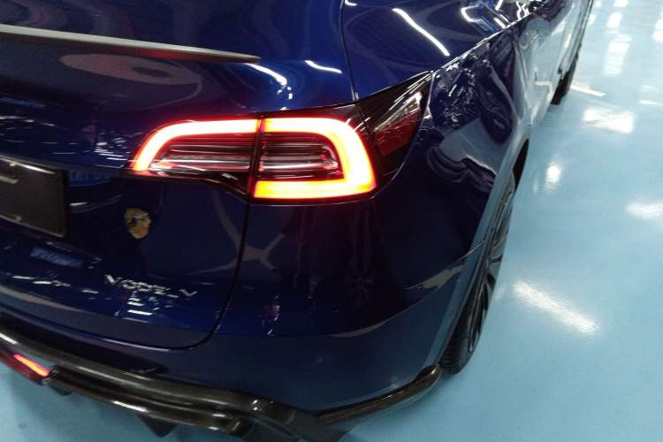 Used Tesla Model Y 2021 Long-Range All-Wheel-Drive Version 3D7