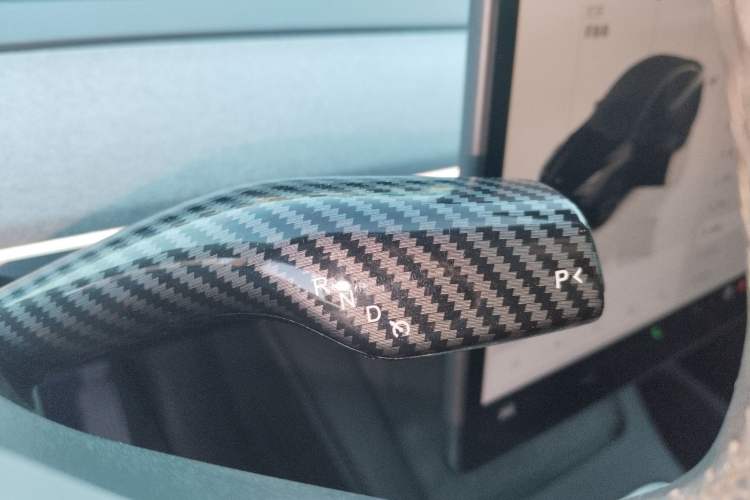 Used Tesla Model Y 2023 Rear-Wheel-Drive Version
