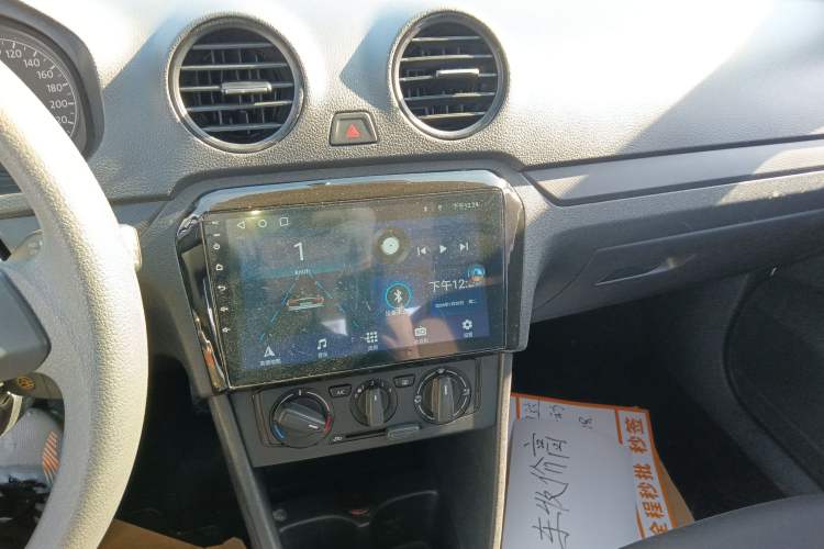 Used Volkswagen Jetta 2015 Value Edition 1.6L Manual Fashionable Style
