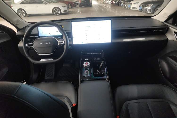 Used Wuling Xingguang 2024 Co-Creation Edition 510 Advanced Model
