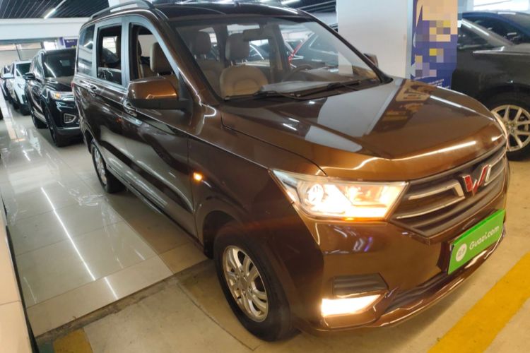 Used Wuling Hongguang 2019 1.5L S Comfort Edition China VI LAR
