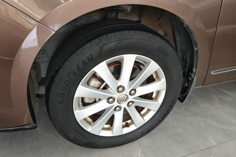 Used Buick GL8 2018 28T Luxury Model China VI Standard
