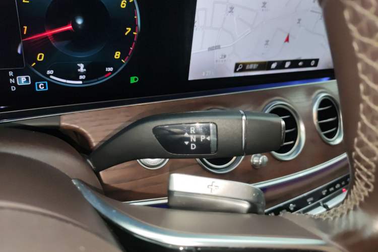 Used Mercedes-Benz E-Class 2022 Second Facelift E 300 L Fashion Edition
