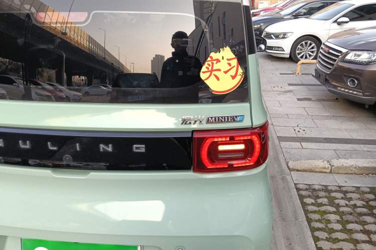 Used Wuling Hongguang MINIEV 2021 Macaron Premium Model – Lithium Iron Phosphate
