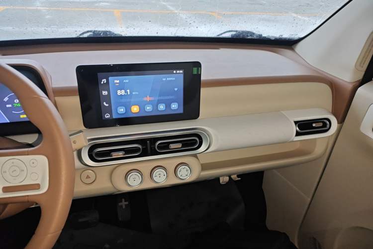 Used Wuling Hongguang MINIEV 2024 3rd Generation 215km Advanced Version