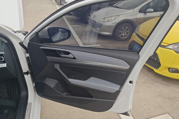 Used Volkswagen Lavida 2023 280TSI DSG Full-Comfort Edition
