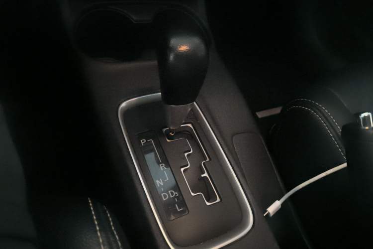 Used Mitsubishi Outlander 2016 2.0L Two-Wheel Drive Comfort Edition 5 Seats