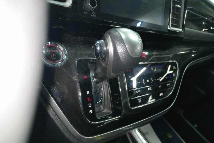 Used Honda Elysion 2019 2.0L Hybrid Luxury Edition