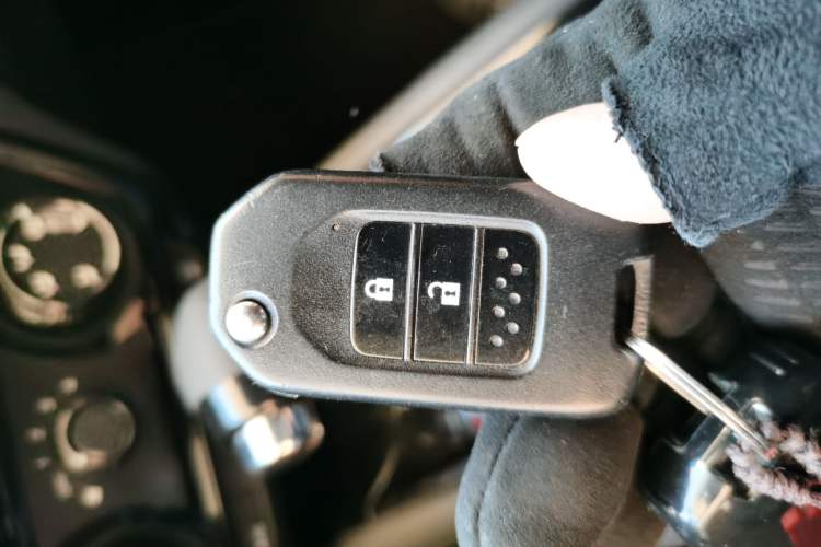 Used Honda Vezel 2017 1.5L CVT 2WD Comfort Model
