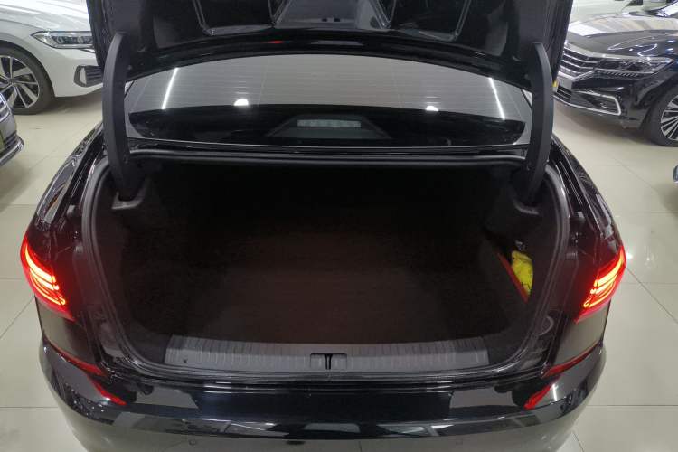 Used Volkswagen Passat 2023 Restyled 330TSI Starry Luxury Edition
