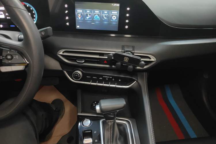 Used Changan Eado 2022 PLUS 1.6L GDI CVT Elite Model
