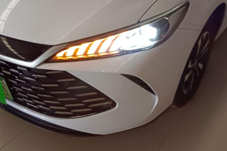 Used BYD Qin PLUS 2025 DM-i Smart Drive 120KM Superior Model