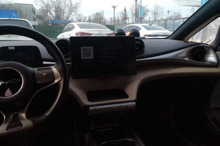 Used BYD Dolphin 2023 420 km Fashion Edition
